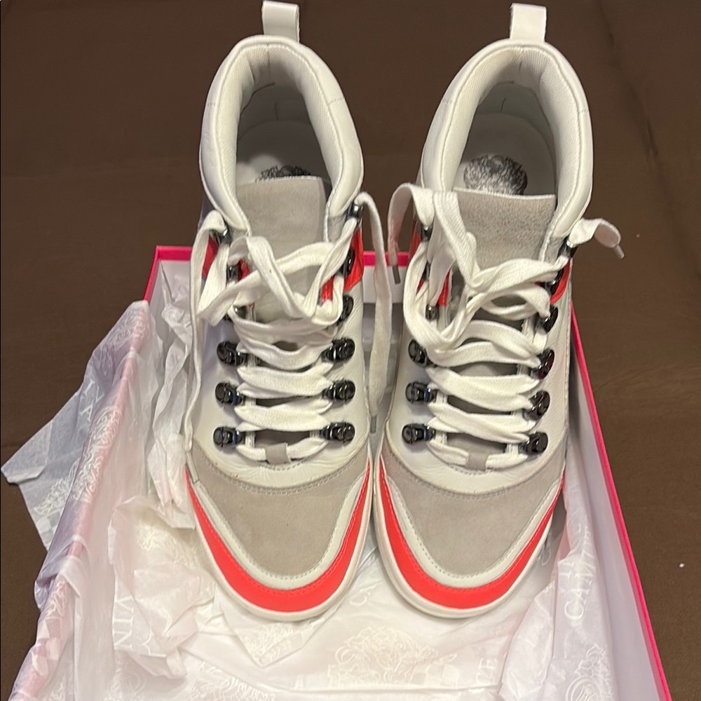 Vince Camuto Gray and Pink Sneakers with Sporty Design